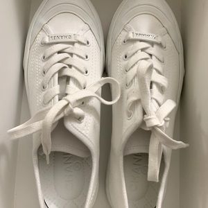 CH@N€£ white fabric sneakers